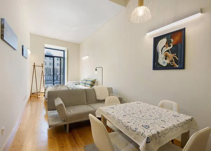 Casa Marques * أفيرو